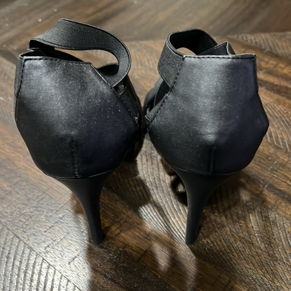 Fredericks of Hollywood black Stiletto Heels - Picture 4 of 4